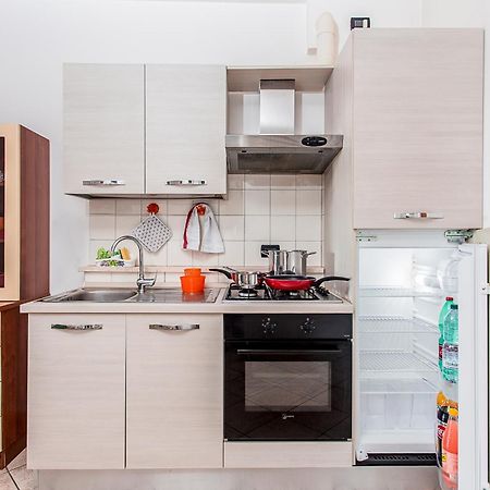 Hotel Residence Jamaica Мілано-Маріттіма Номер фото